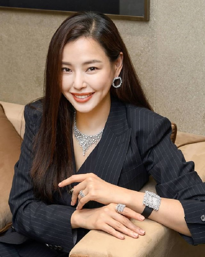 <i>Flawless</i> di usia 38 tahun