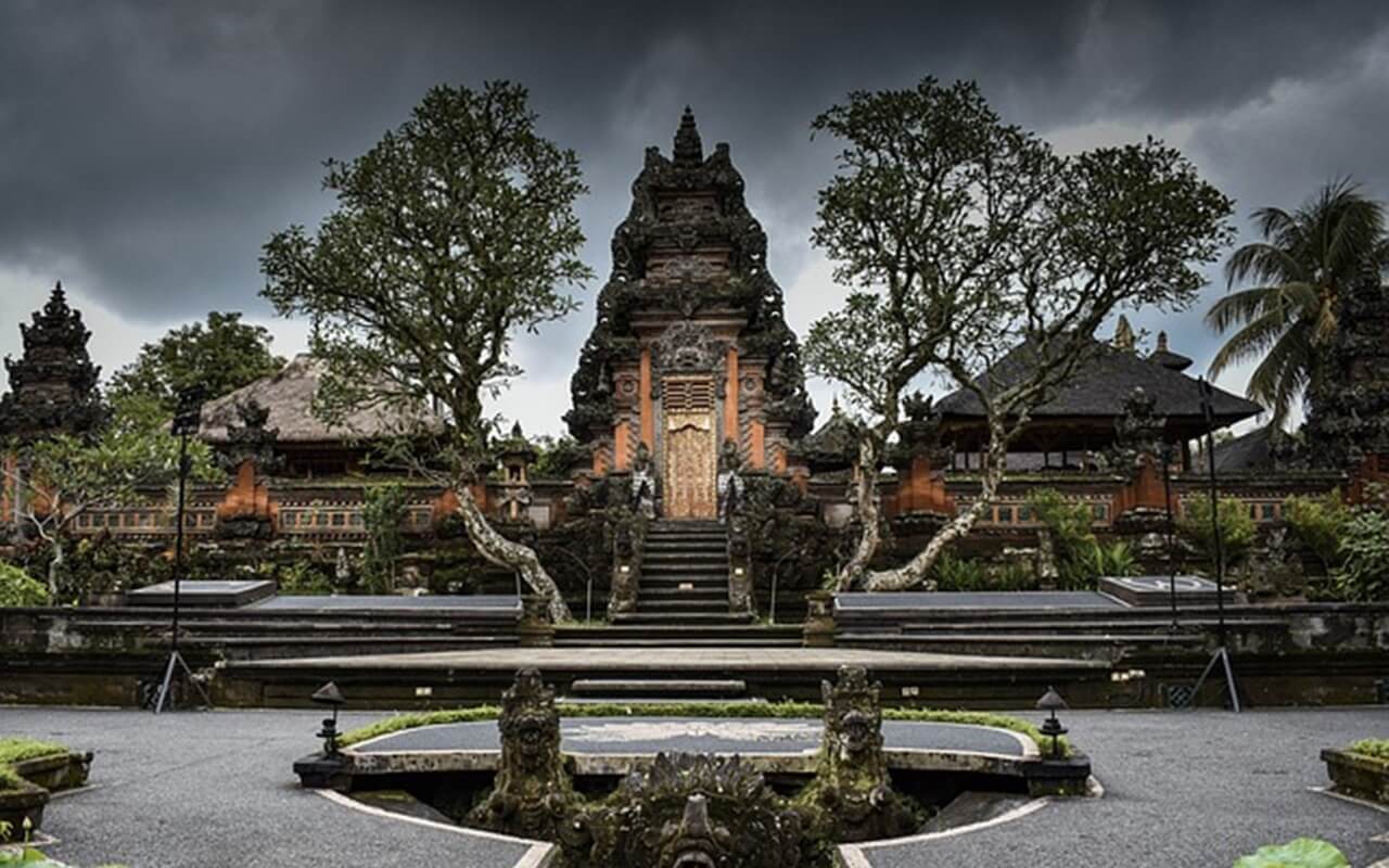 Turis Asing Bisa Masuk Bali Mulai Besok, Seperti Apa Antisipasi Penularan COVID-19?