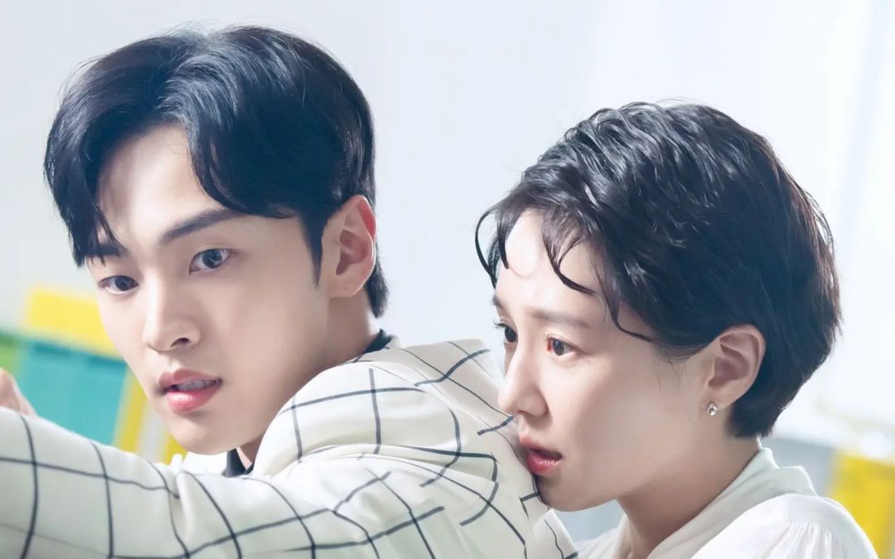 Kim Min Jae dan Park Gyu Young Ngos-Ngosan Usai Syuting Adegan Ciuman 'Dali and Cocky Prince'