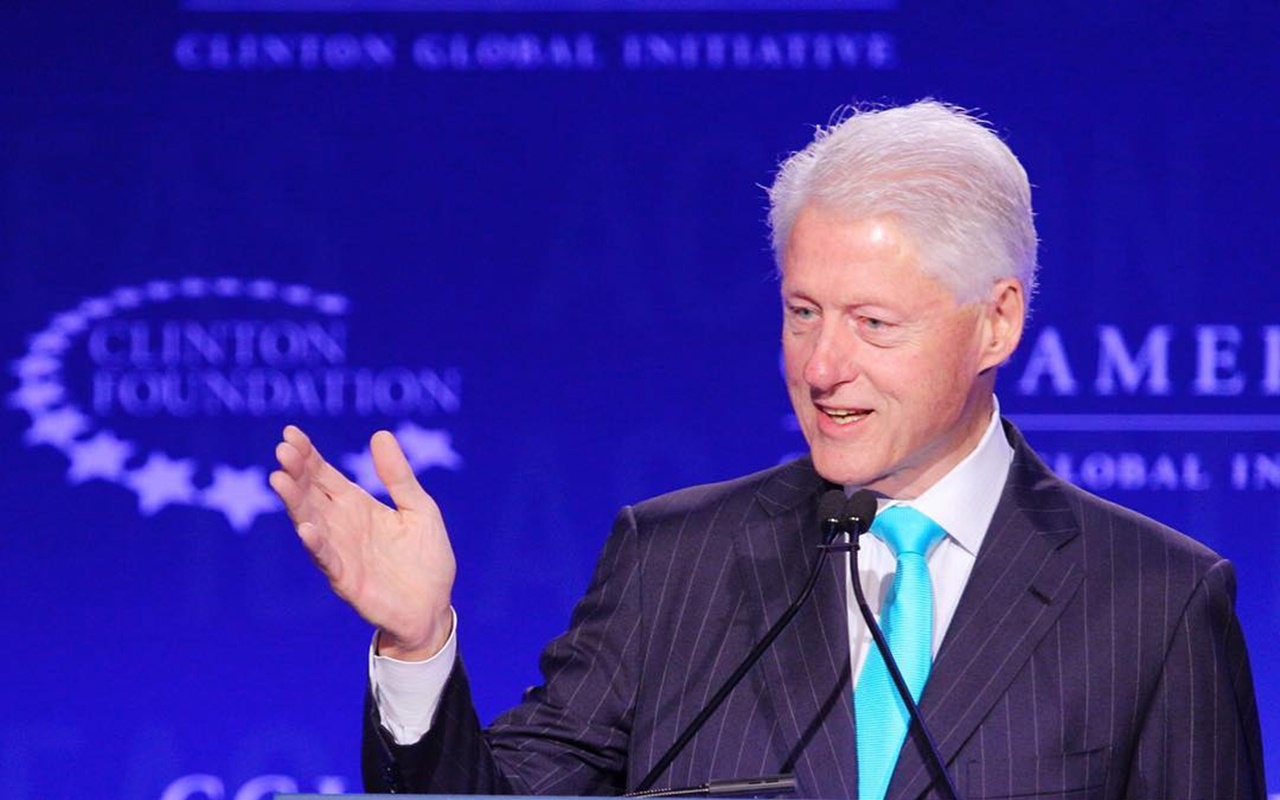 Eks Presiden AS Bill Clinton Dirawat Karena Infeksi Saluran Kemih, Hillary Sang Istri Menemani di RS