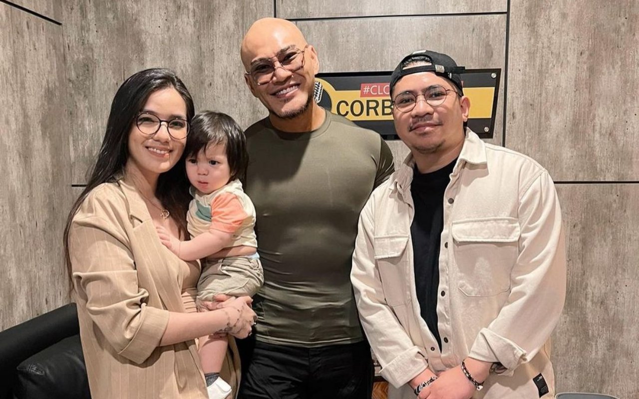 Sambangi Podcast Deddy Corbuzier, Penampilan Cantik Sheila Marcia Bikin Pangling