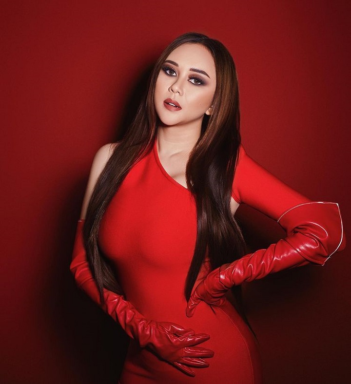  Mama muda cantik <i>flawless</i>