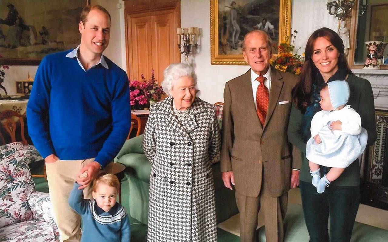 Dikenal Kalem, Viral Momen Kate Middleton Dan Ratu Elizabeth II Diduga Marah Pada Pangeran William