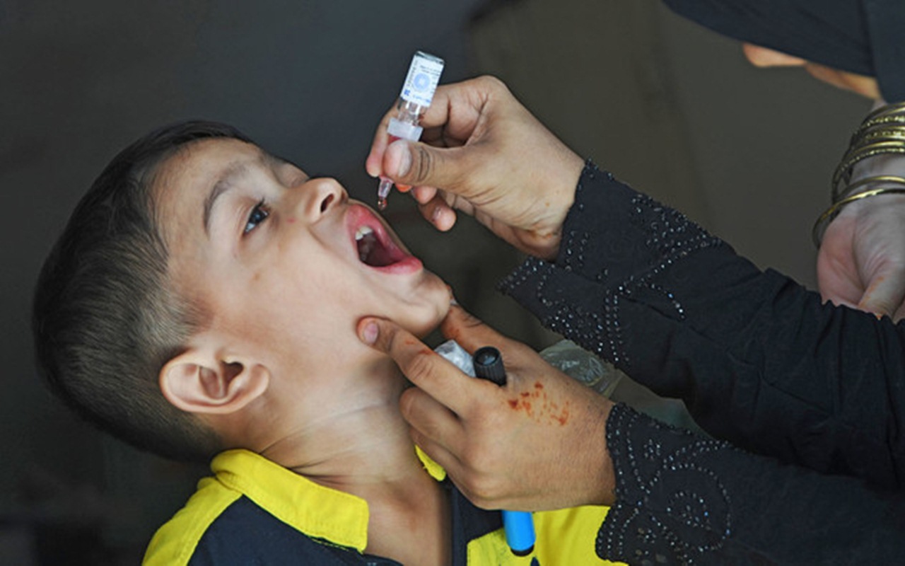 Taliban Akhirnya Izinkan Nakes Afghanistan Gelar Vaksinasi Polio Door-to-Door