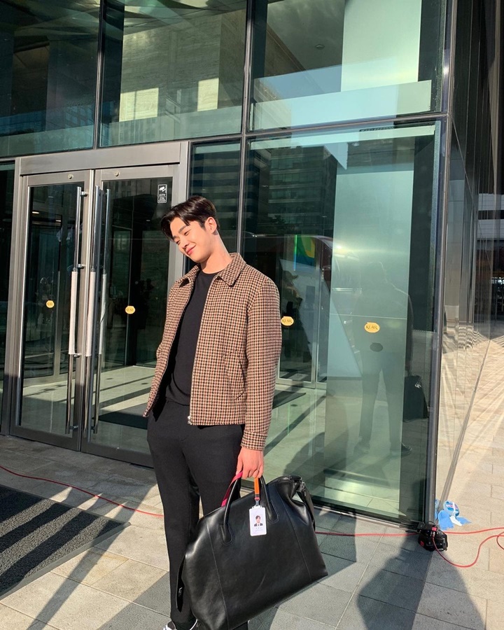 <i>Boyfriend Material</i> Banget