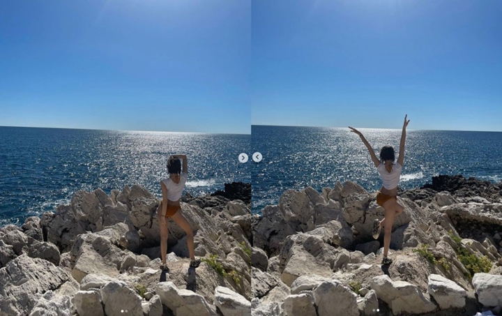 Lisa BLACKPINK Pamer Body Goals di Pantai, Seksi Banget Pakai Bikini