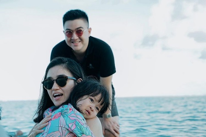 sosok paman serta adik penyayang