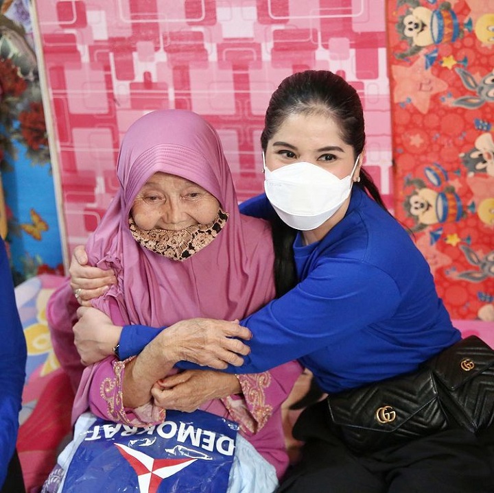 aktif berkegiatan sosial
