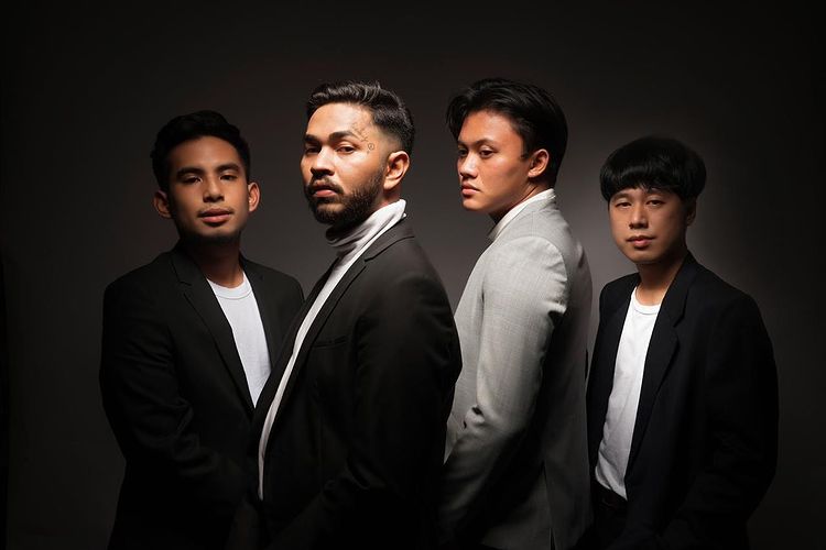 Kolaborasi dengan sederet artis ternama