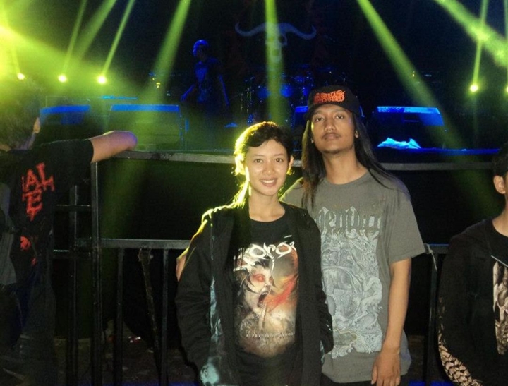 Nonton Festival Musik Semasa Pacaran