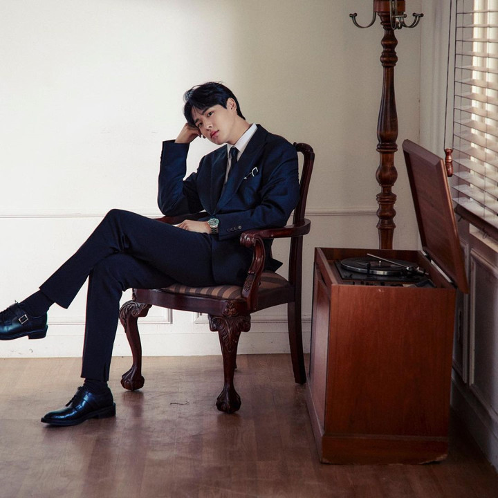 <i>Flawless</i> Dengan Suit