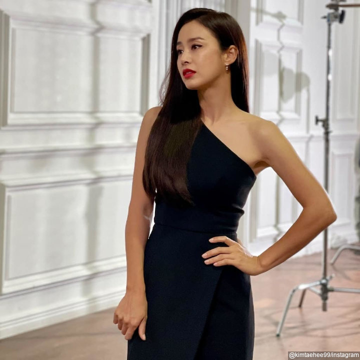 'Dewi Korea' Yang Buat Rain Super Bucin 