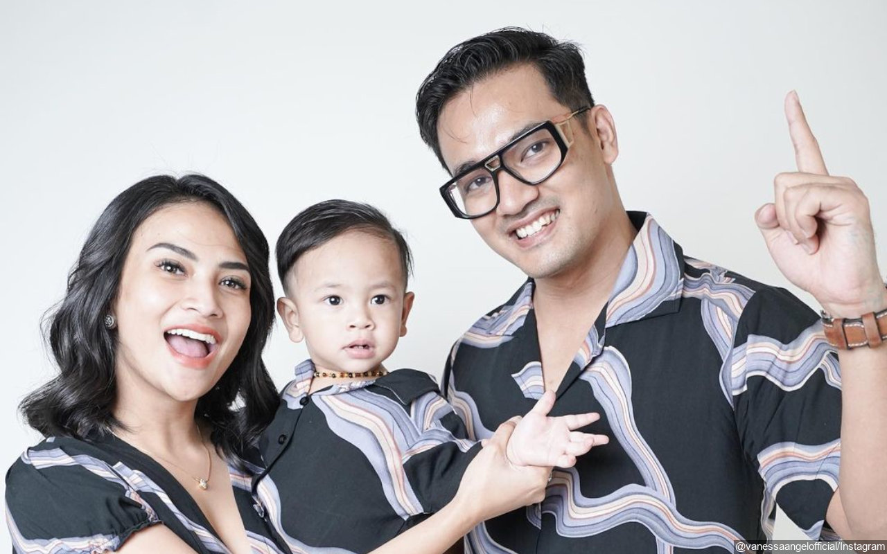 Super Cute, Gala Putra Vanessa Angel Ceria 'Godain' Putri Crazy Rich Jakarta Saat Playdate