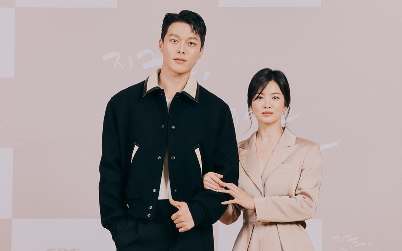 Song Hye Kyo dan Jang Ki Yong Asyik Main Mata di Lokasi 'Now, We Are Breaking Up'