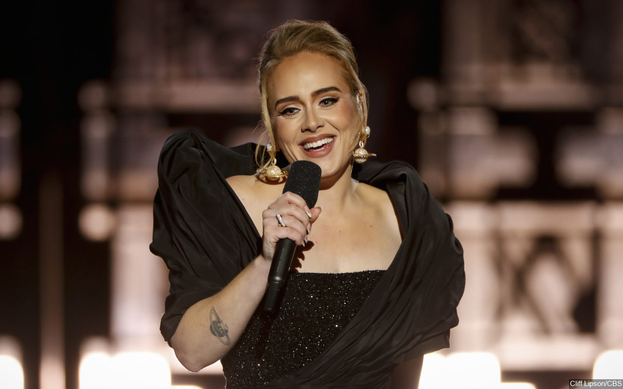 Adele Ungkap Alasan Jarang Main Sosial Media, Takutkan Hal Ini