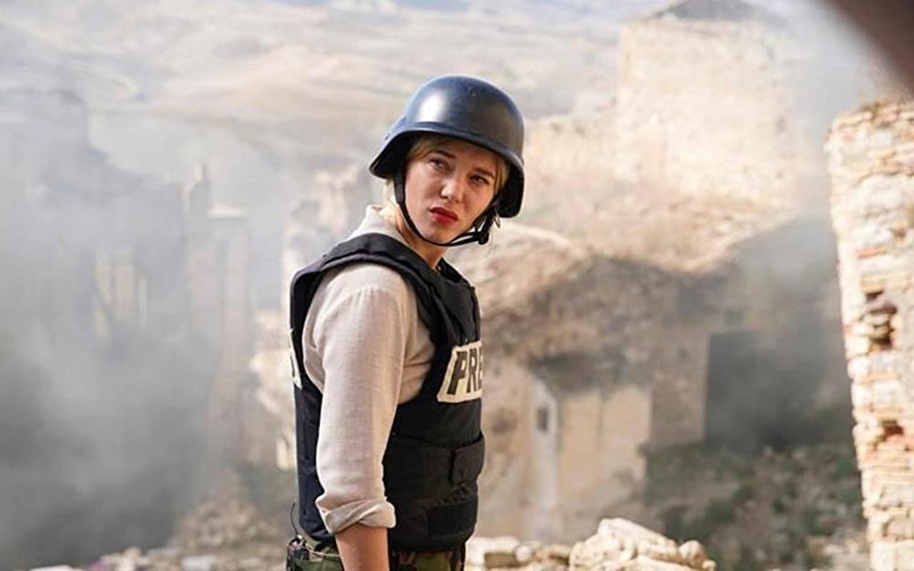 Hidup Lea Seydoux Sebagai Jurnalis Superstar Berjalan di Luar Kendali di Trailer 'France'