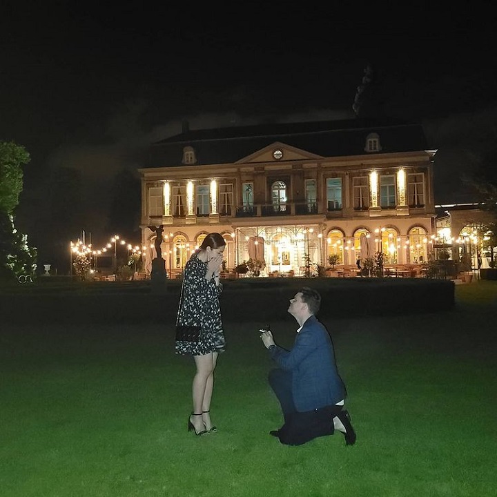  <i>throwback</i> momen romantis saat dilamar