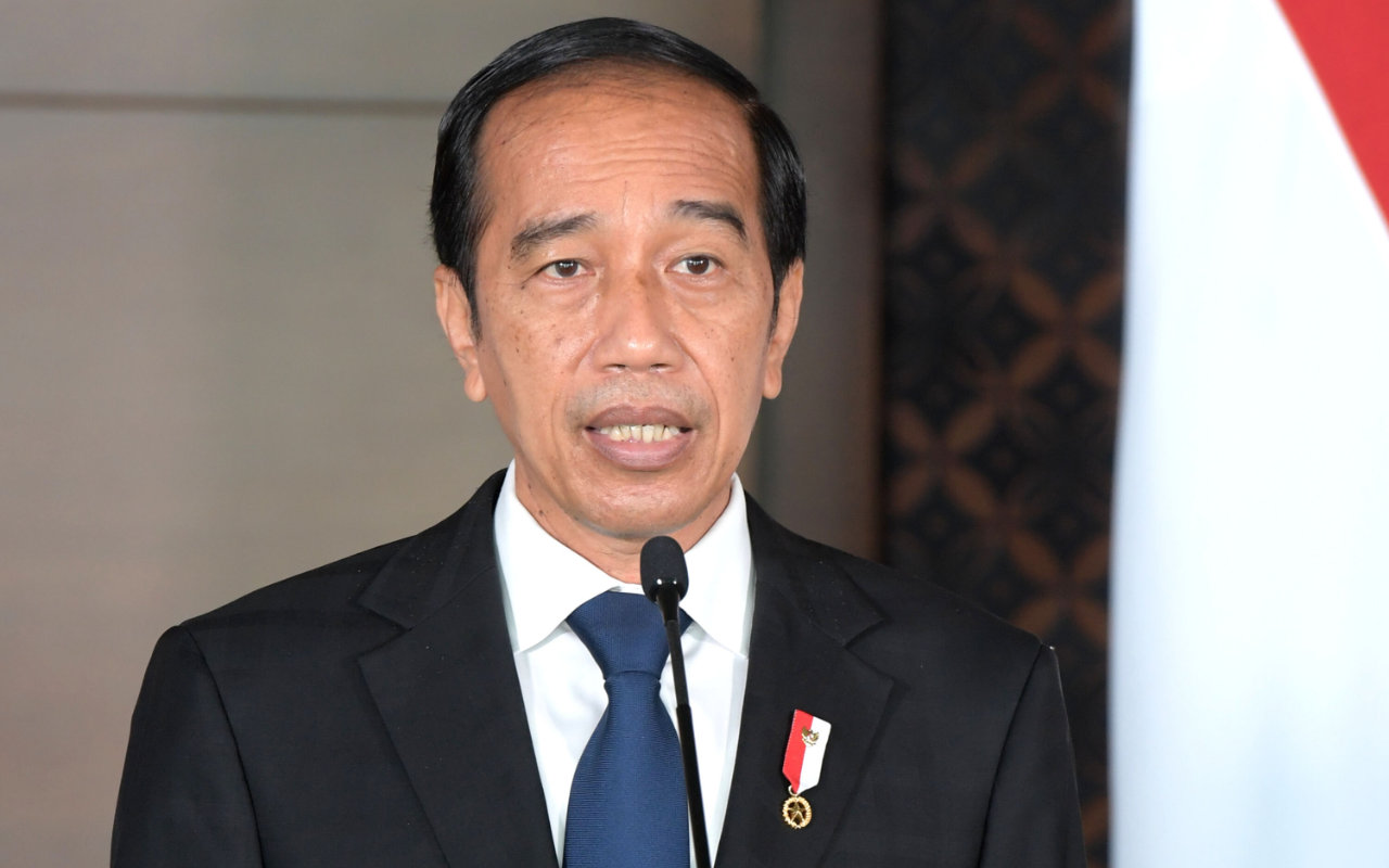 Jokowi Minta Semua Hati-Hati Usai Kasus COVID-19 di Eropa Melonjak