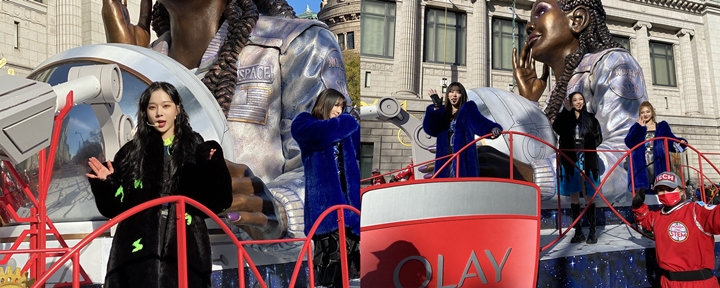 aespa Cetak Sejarah Jadi Girl Grup K-Pop Pertama yang Tampil di Macy\'s Thanksgiving Day Parade