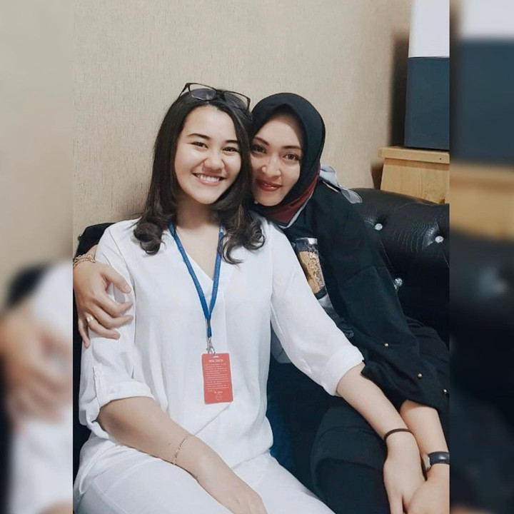 Dekat dengan ibu sambung