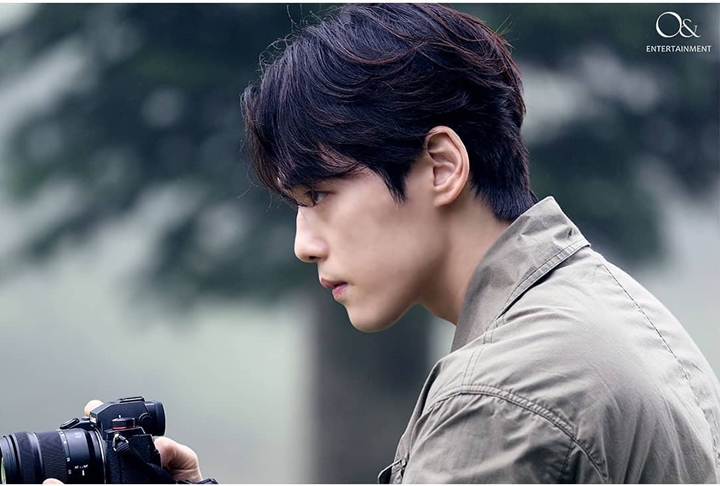 <i>Side Profile</i> Yang Menakjubkan