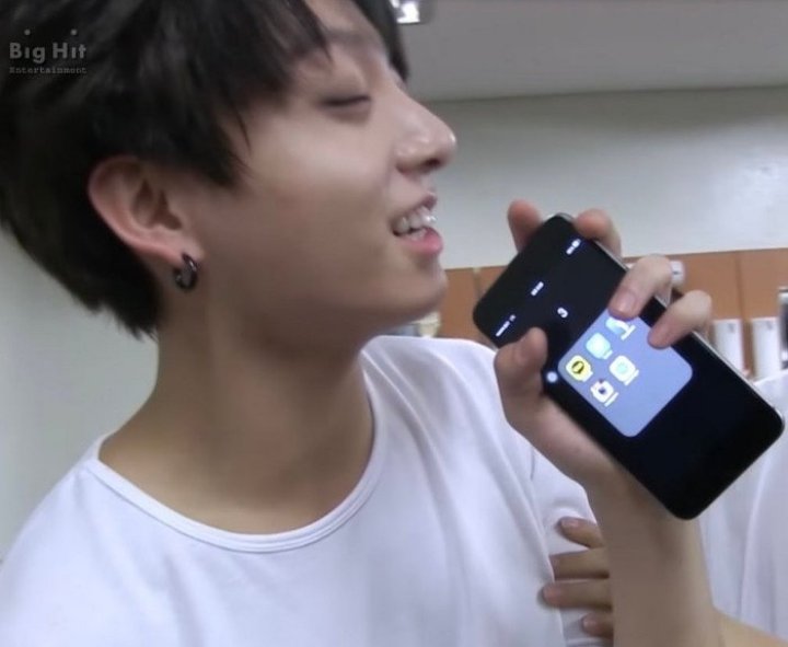 Gara-Gara Ini, Jungkook BTS Dicurigai Bukan Orang Baru di Instagram