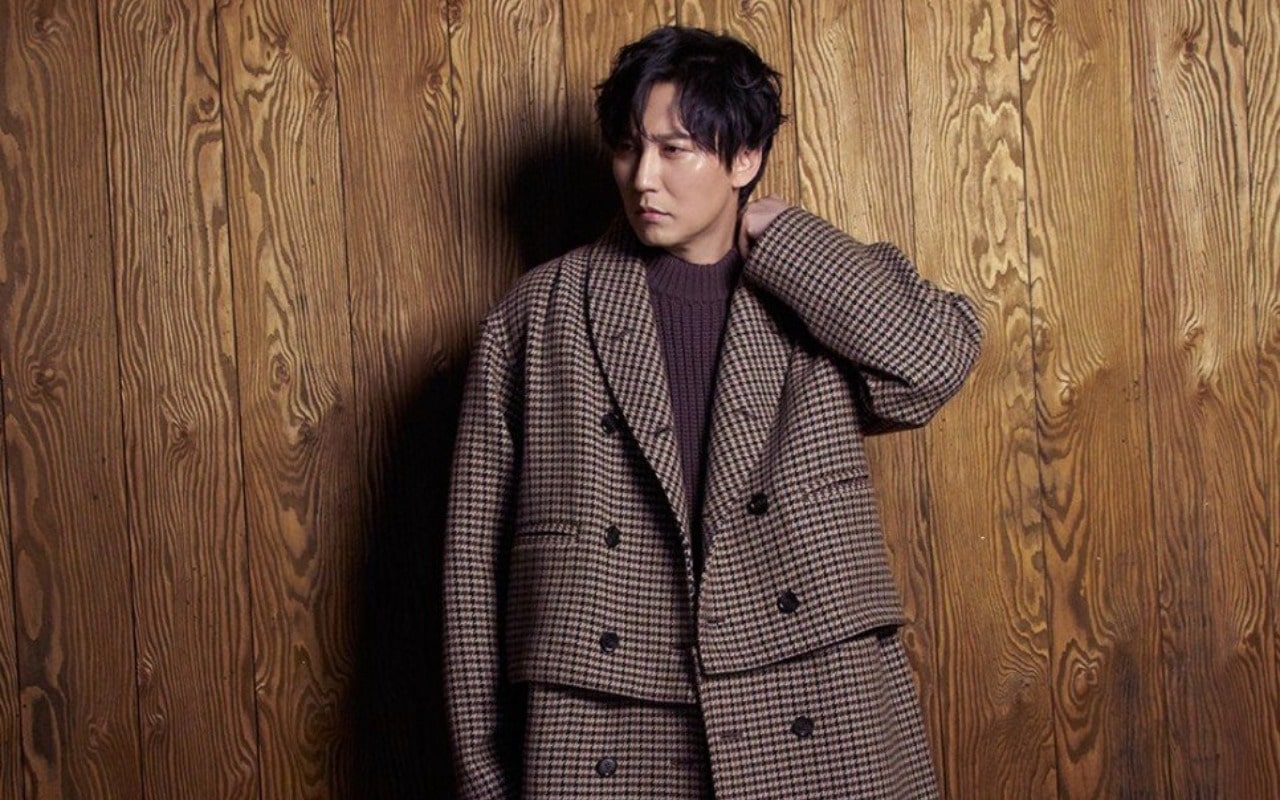 Tak Lagi Jadi Pastor Kocak, Intip 7 Pesona Kim Nam Gil Segera Comeback Drama Misteri