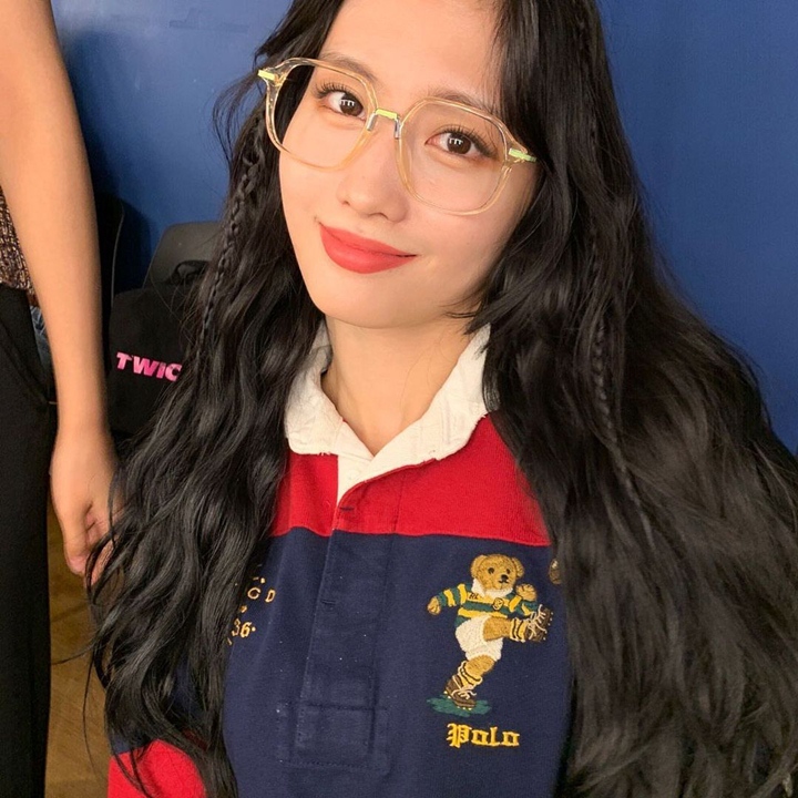 Paripurna Dengan Kacamata