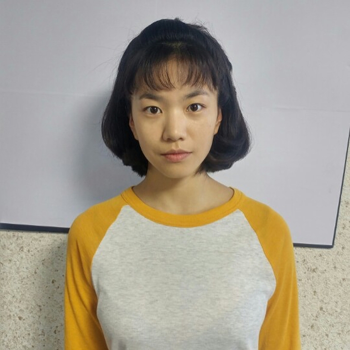 Imut Dengan Rambut Pendek