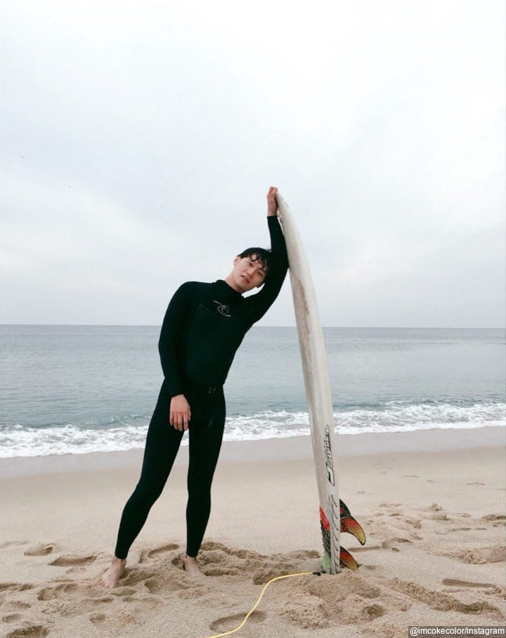 Hobi Berselancar