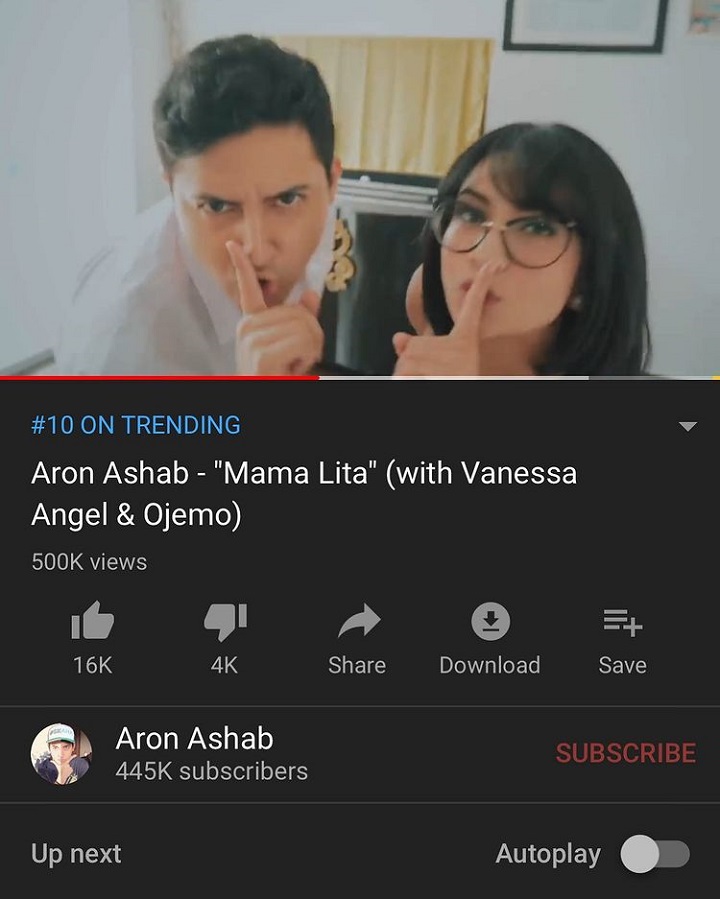 Pernah duet dengan Vanessa Angel