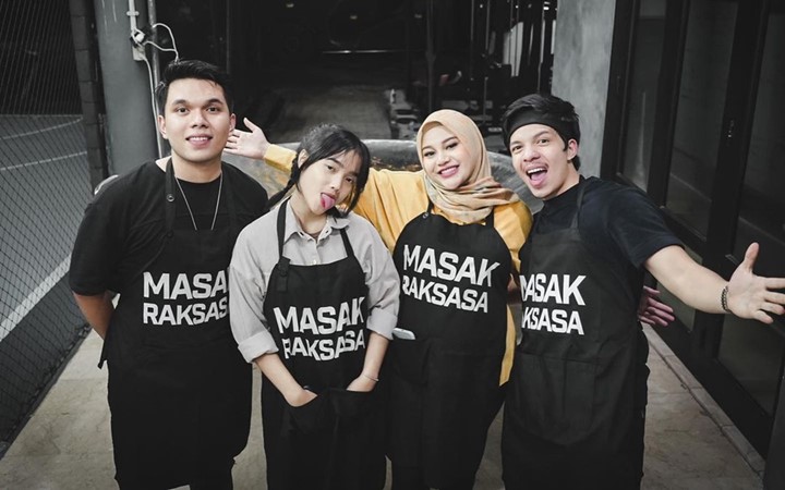 Digoda Atta Halilintar Saat Video Call Fuji, Reaksi Salting Thariq Halilintar Bikin Gemas