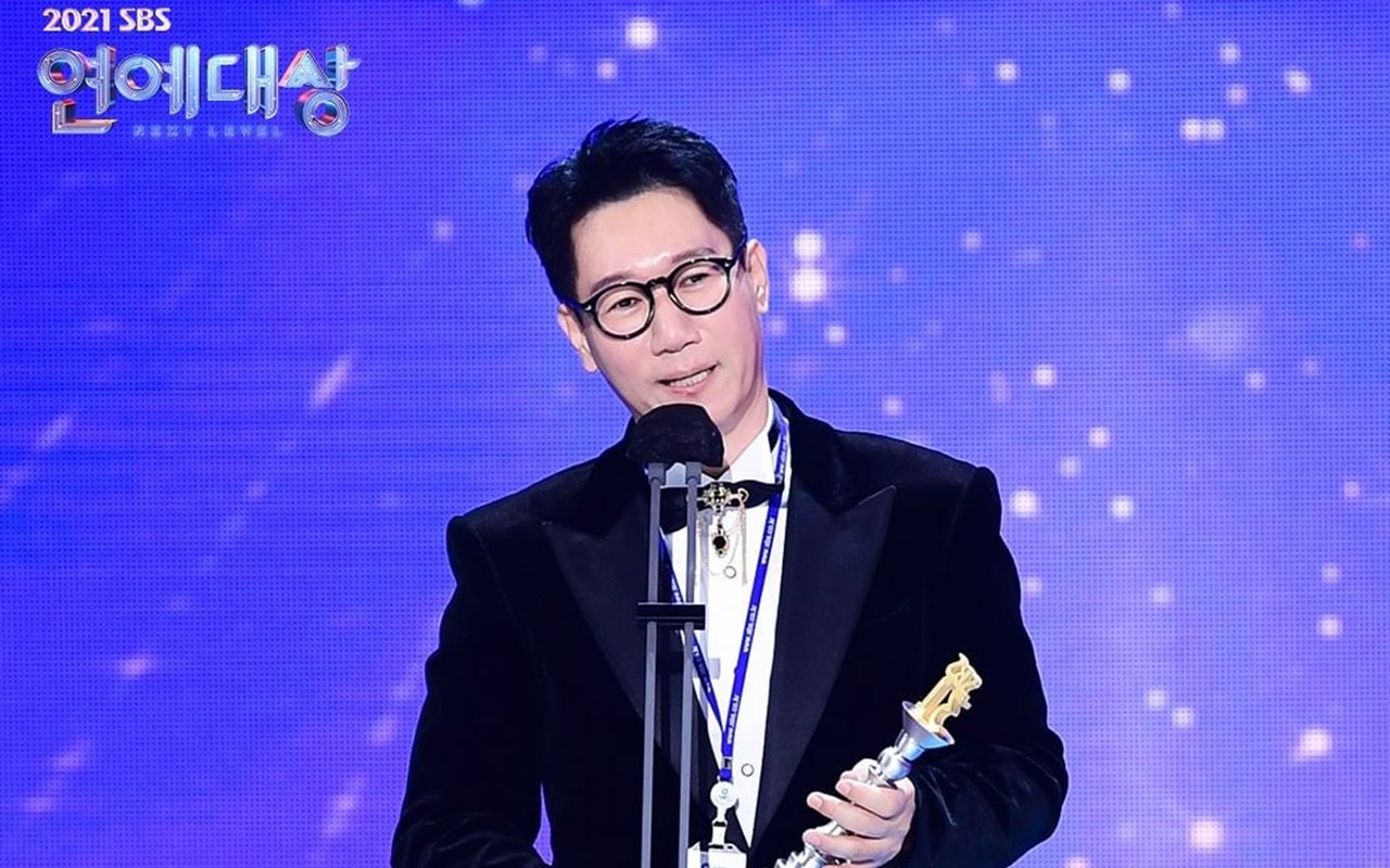SBS Entertainment Awards 2021: Tak Menang, Ji Suk Jin Akui Sudah Latihan Pidato Kemenangan Daesang