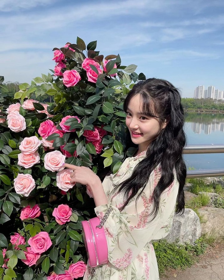 Awet imut