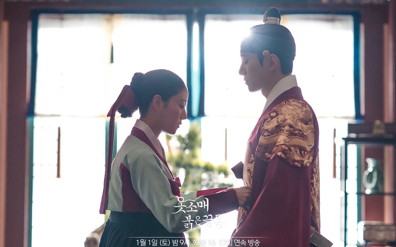 Lee Se Young Favoritkan Adegan Ciuman Paksa dengan Junho 2PM di 'The Red Sleeve', Ini Alasannya