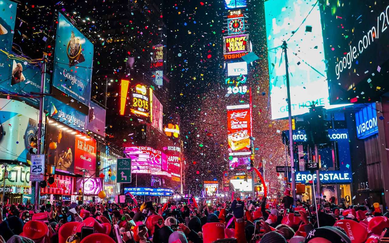 Sydney Hingga New York Rayakan Malam Tahun Baru 2022 di Tengah Lonjakan Kasus COVID-19