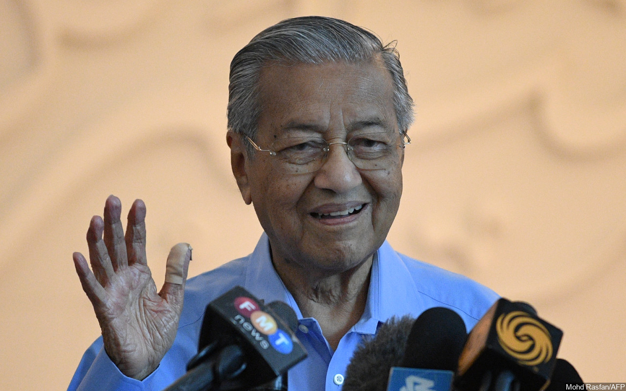 Eks PM Malaysia Mahathir Mohamad Kembali Dilaporkan Masuk RS Jantung