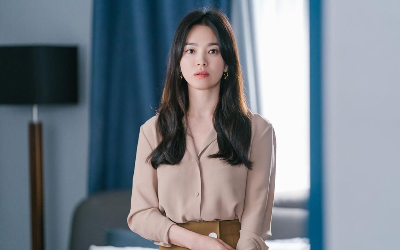 Kemunculan Sosok Hantu Di Samping Song Hye Kyo 'Now, We Are Breaking Up' Curi Fokus