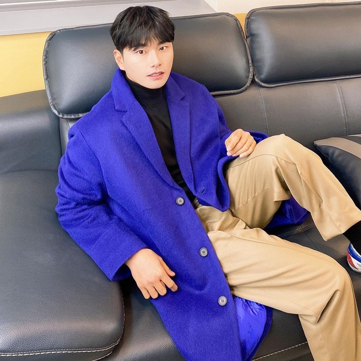 Lee Yi Kyung