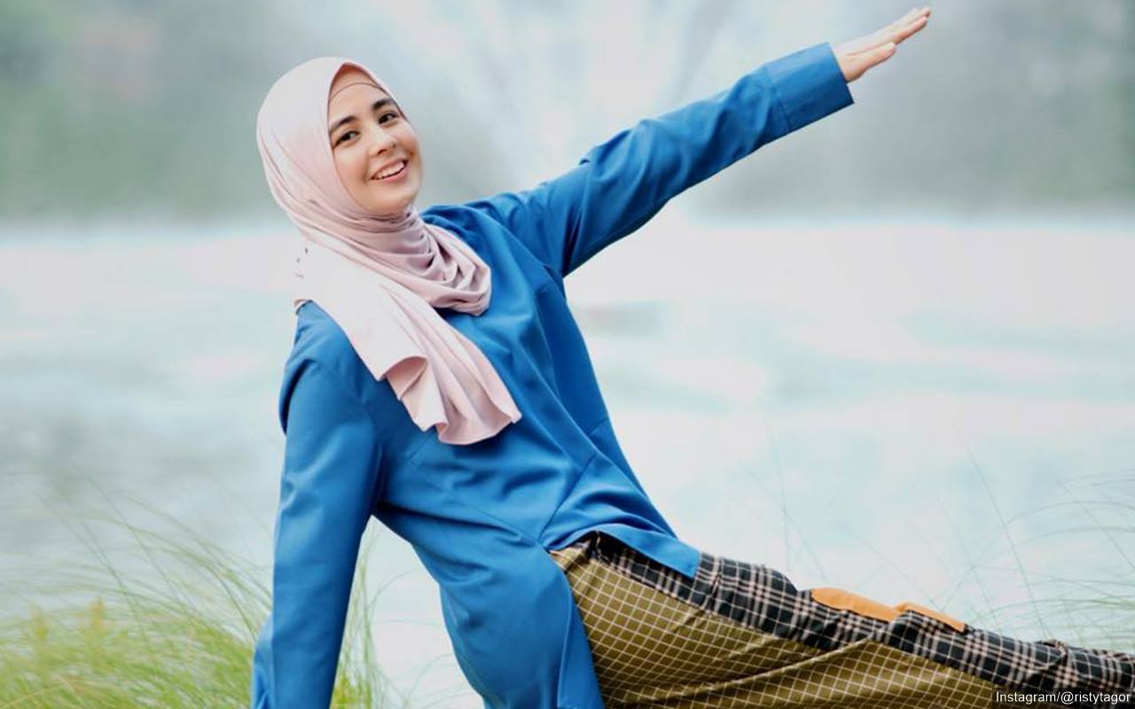 Dikira Tak Lagi Tampil Syar’i, Risty Tagor Kalem Tegaskan Fakta Sebenarnya