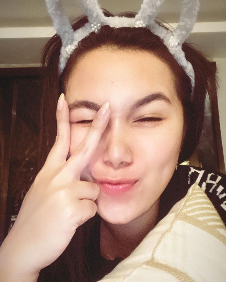 Tetap Paripurna Saat <i>Bare Face</i>
