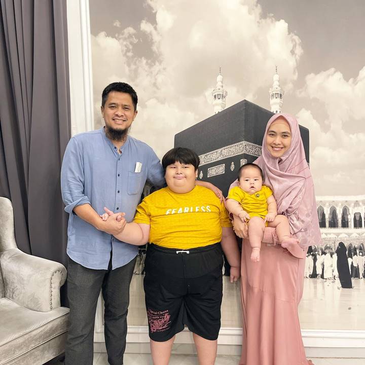 pasangan berhati mulia