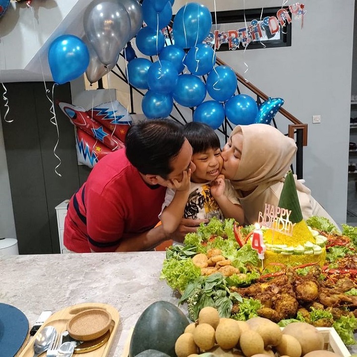 penuh cinta