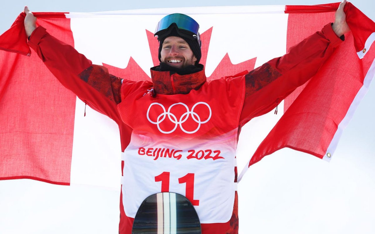 Cerita Snowboarder Kanada Max Parrot: Dulu Lawan Kanker, Kini Sabet Medali Emas Olimpiade Beijing