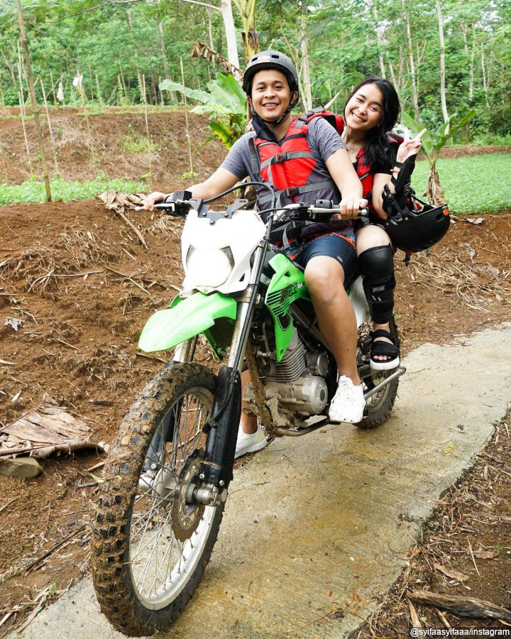 Jalani hobi bareng