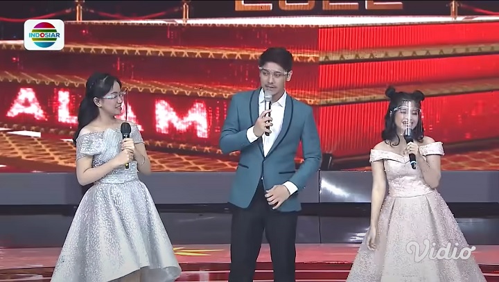 Rizky billar diajari vokal 
