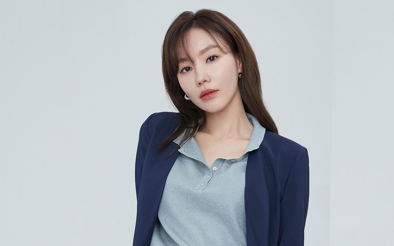 Syuting Sambil Kuliah S2, 7 Potret Kim Ah Joong Aktris Cantik Pekerja Keras