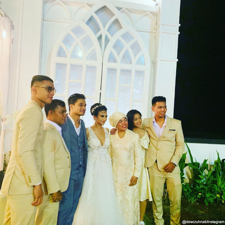 Momen di pernikahan Vanessa-Bibi 