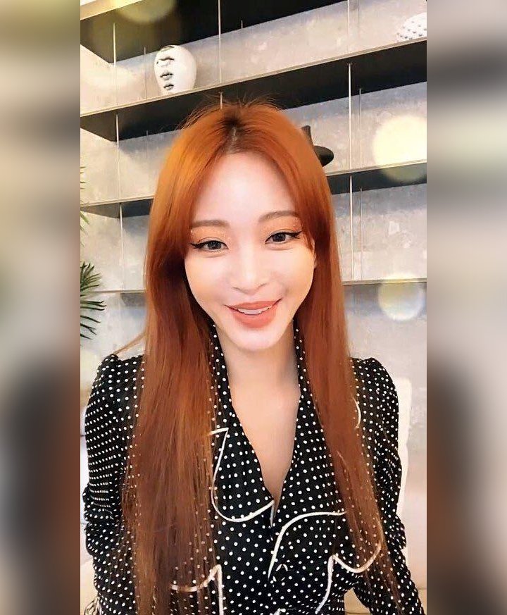 Han Ye Seul Tak Mau Paksa Pacar yang 10 Tahun Lebih Muda untuk Buru-buru Menikah