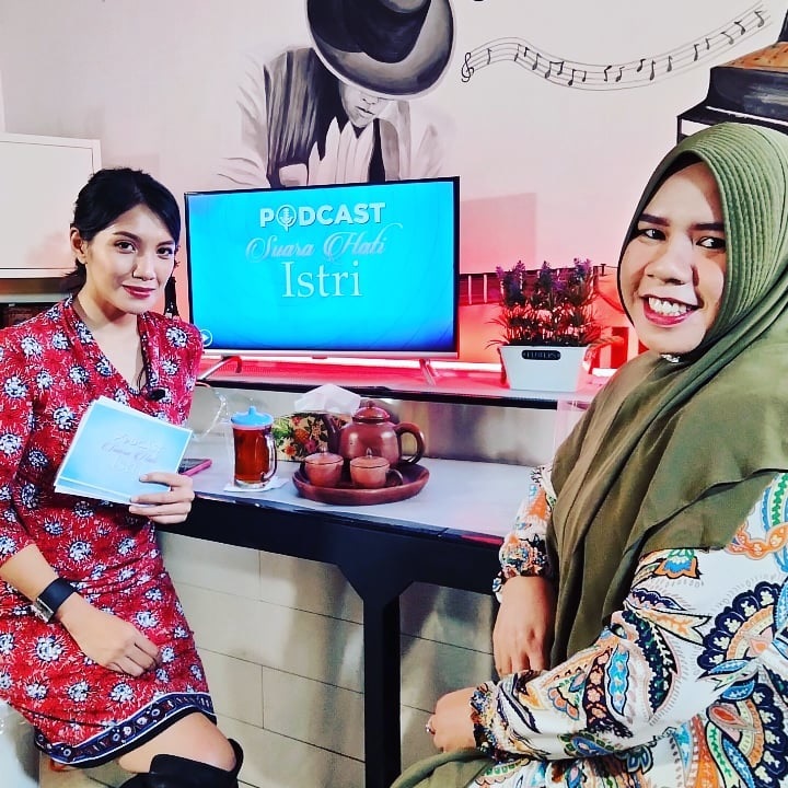 jadi bintang tamu podcast
